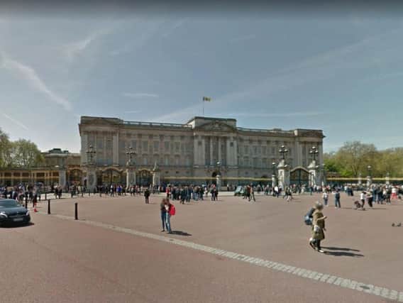 Buckingham Palace. Google Street View