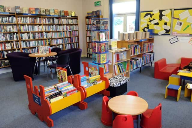 31/7/15    Drighlington Library. (GL1006/71b)