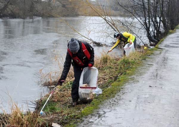 15 March 2018......  Leeds South Bank residents team up with the Canal & River Trust, the  Environment Agency and Leeds City Council to carry out a litter pick on the River Aire. Plastic waste has collected in the stretch between Leeds Dock and Hunslet, creating a giant Ã¢Â¬ÃœplasbergÃ¢Â¬" Ã¢Â¬ an eyesore that everyone wants rid of. Picture Tony Johnson.