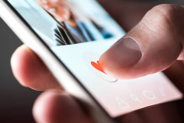 Stay safe while dating online (Photo: Shutterstock)